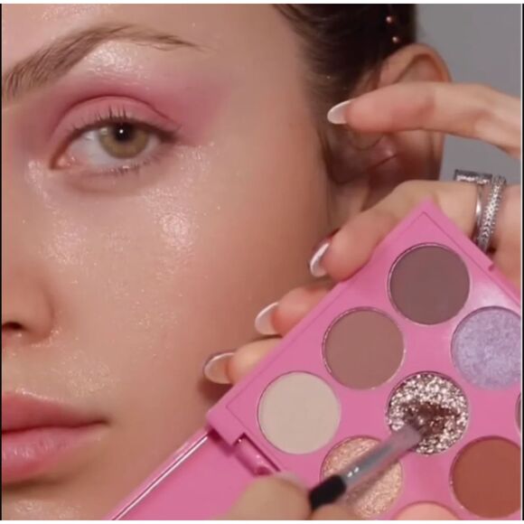 NIB Lucky Chick Eyeshadow Palette + Lip & Cheek Multistick Bundle - Picture 3 of 15